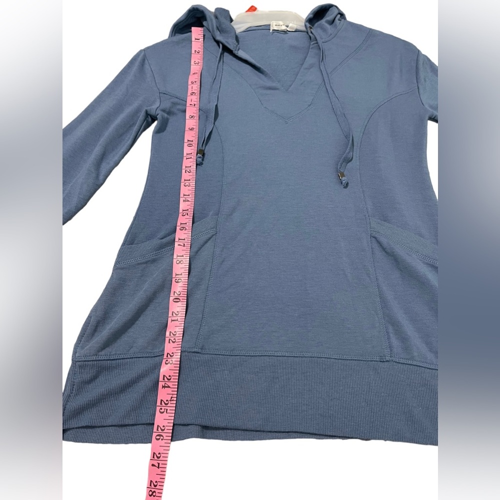 Cable & Cauge Blue Hooded Pullover Pockets Size Small Soft Material - Picture 7 of 8